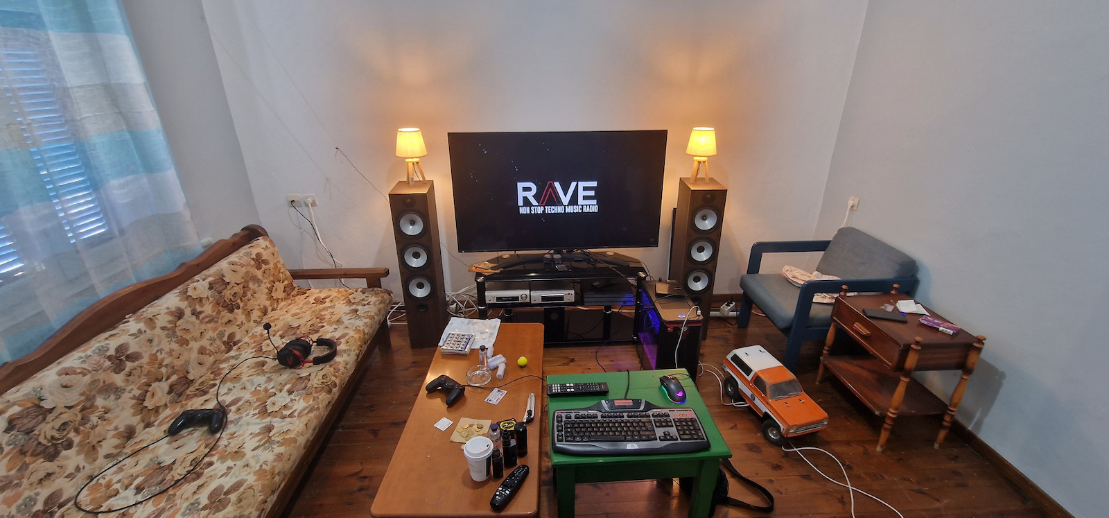 Monitor Audio Ζεύγος Ηχείων Hi-Fi Δαπέδου MR6 150W 2.5 Δρόμων Καρυδιά