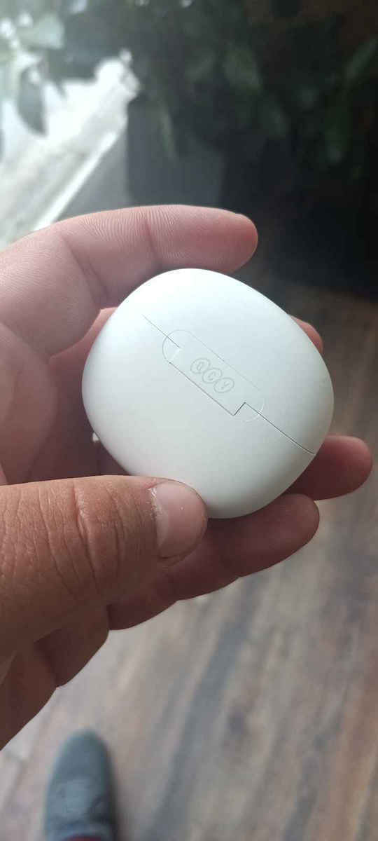 QCY AilyPods T20 Earbud Bluetooth хендсфри Слушалки с Устойчивост на Пот и Кутийка за Зареждане Черен