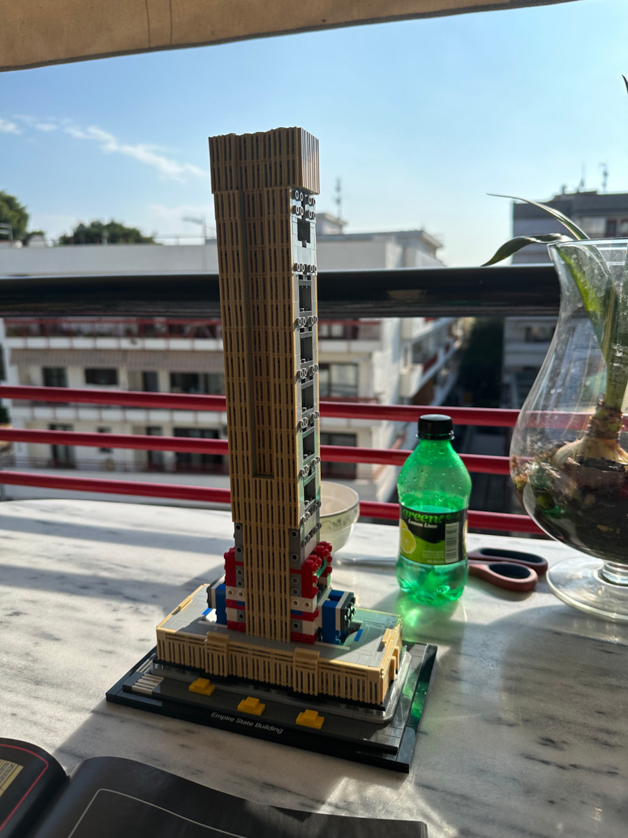 LEGO Architecture Empire State Building για 16+ Ετών 1767τμχ
