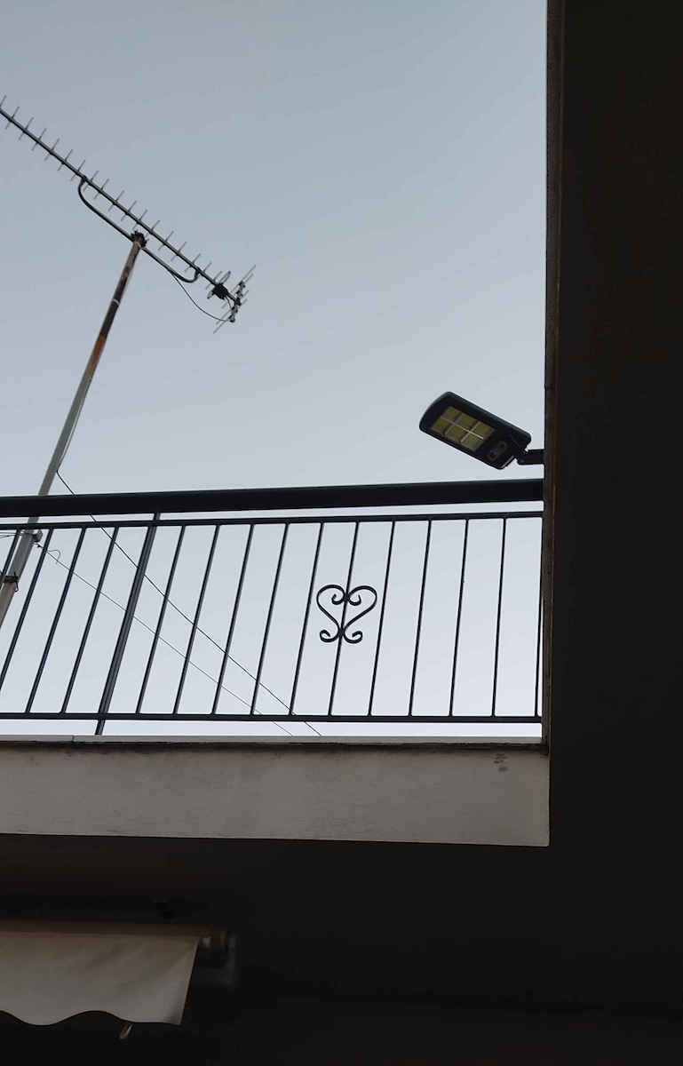 Factory Ηλιακό Φωτιστικό Δρόμου 36W Ψυχρό Λευκό 6000K με Αισθητήρα Κίνησης, Φωτοκύτταρο και Τηλεχειριστήριο IP65 60x24x7εκ.