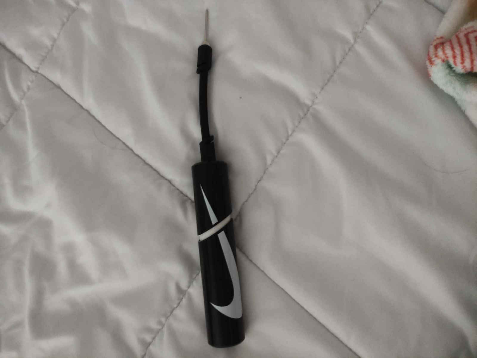 Nike Essential Ball Pump Ball Pump Hand