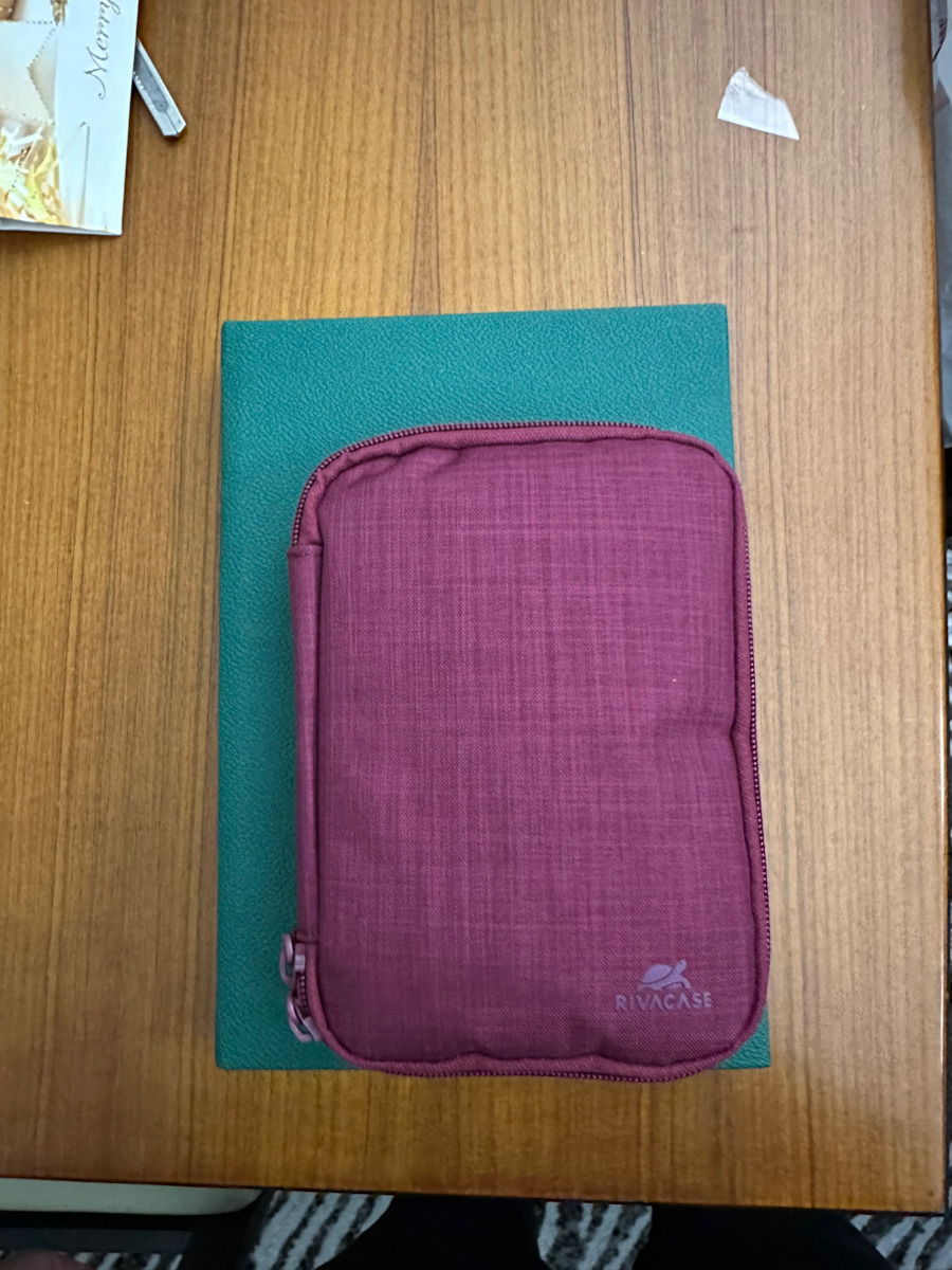 Rivacase 5631 Organizer Червен 1бр