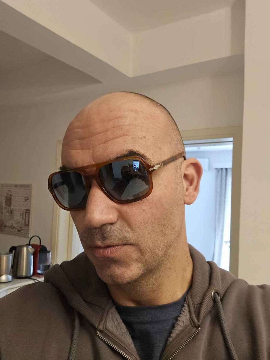 Persol Унисекс Слънчеви Очила с Сива Рамка и Сиви Преливащи Стъкла PO3328S 119271
