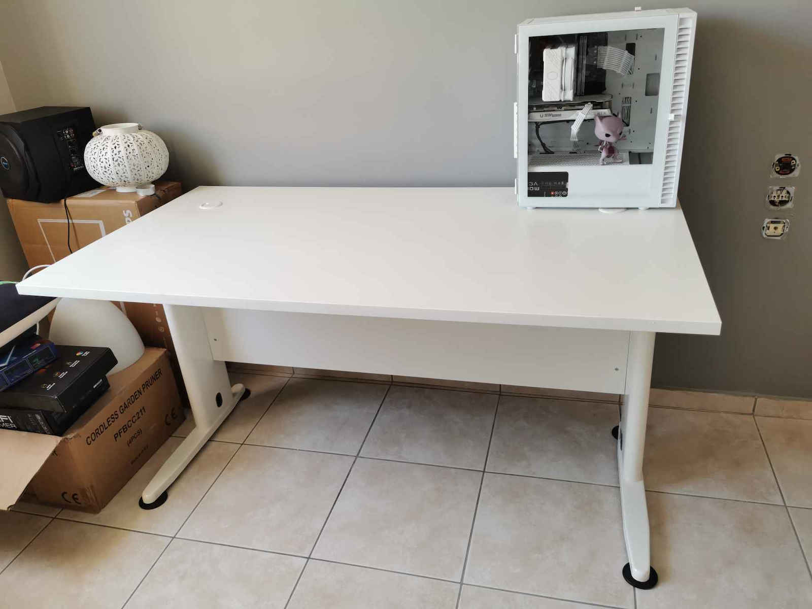 Birou Profesional Basic Din Lemn Bej Cu Picioare Metalice 150x80x75cm EO997