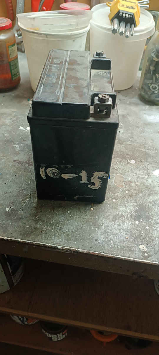 Exide Maintenance Free Closed Type Motorcycle Battery 160A with Capacity 10Ah