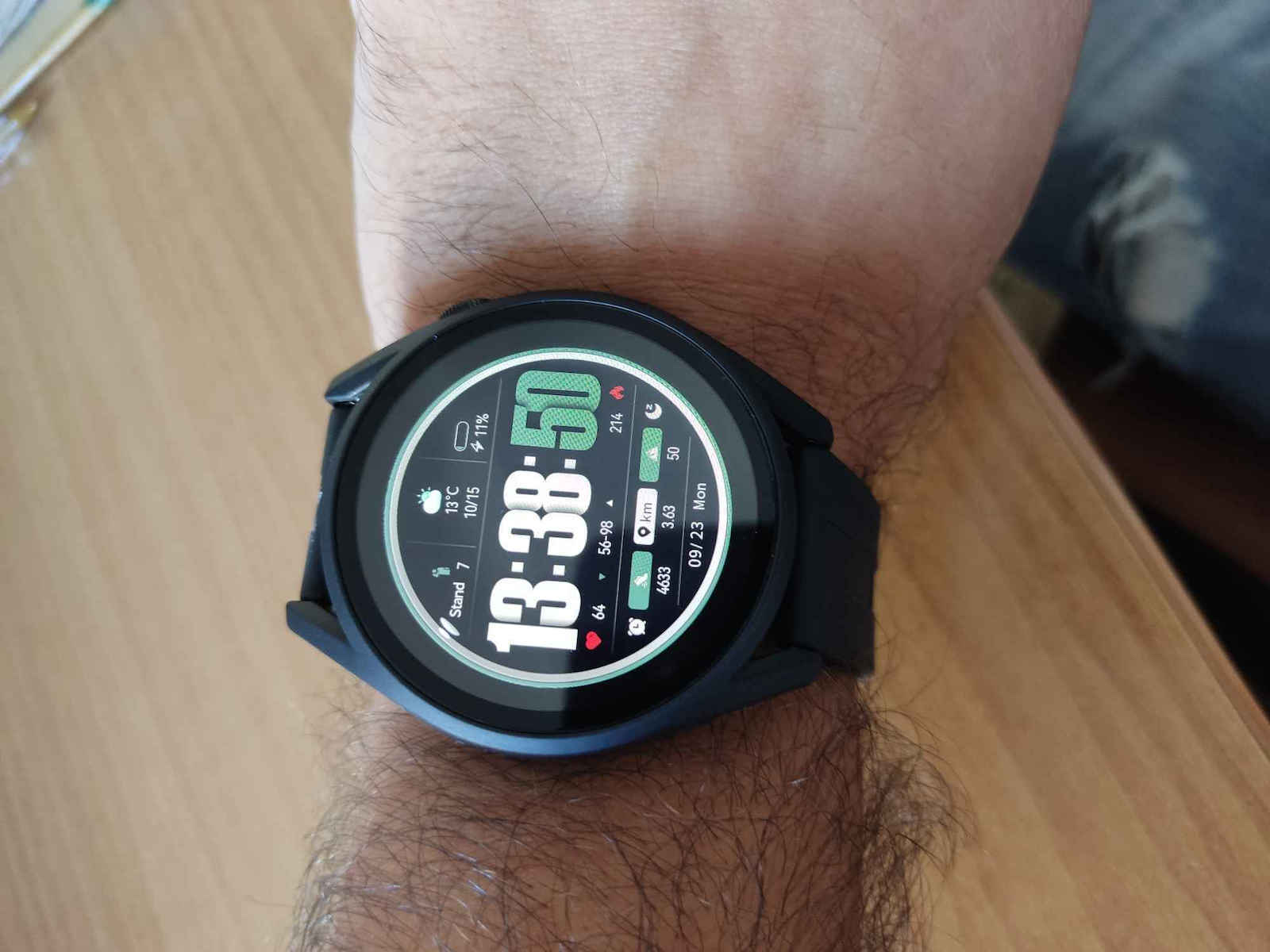 Пластмасов Калъф със Стъкло в Черен цвят за Huawei Watch GT 3 46 мм