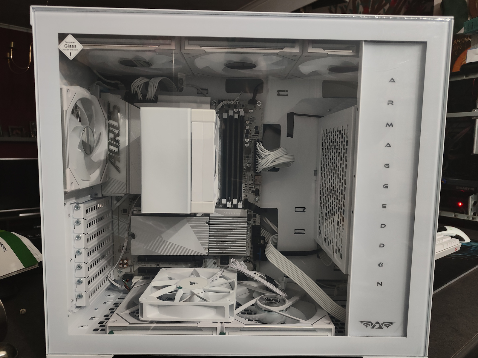 Armaggeddon Tessaraxx Core 13 Air Gaming Full Tower Κουτί Υπολογιστή με Πλαϊνό Παράθυρο και RGB Φωτισμό Μαύρο