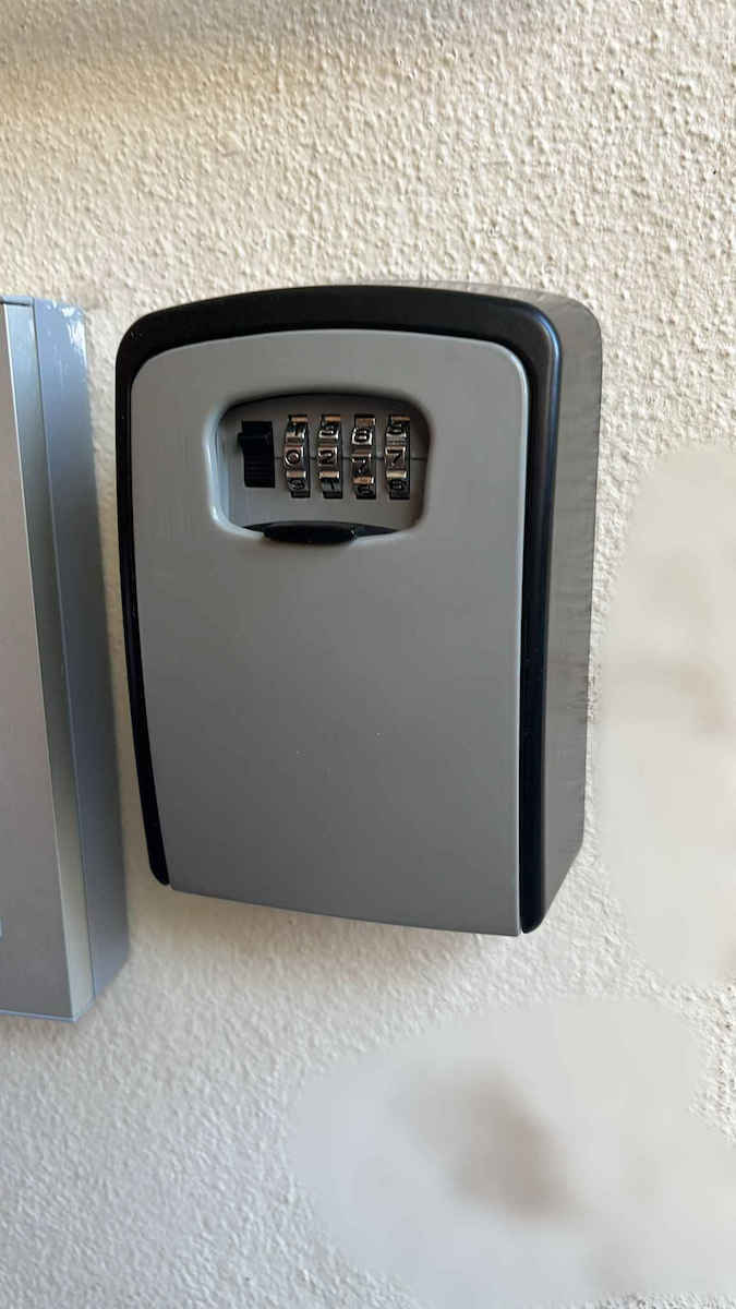 Wall-mounted Combination Key Holder Metallic with Combination Dial 14.5x4x10.5cm