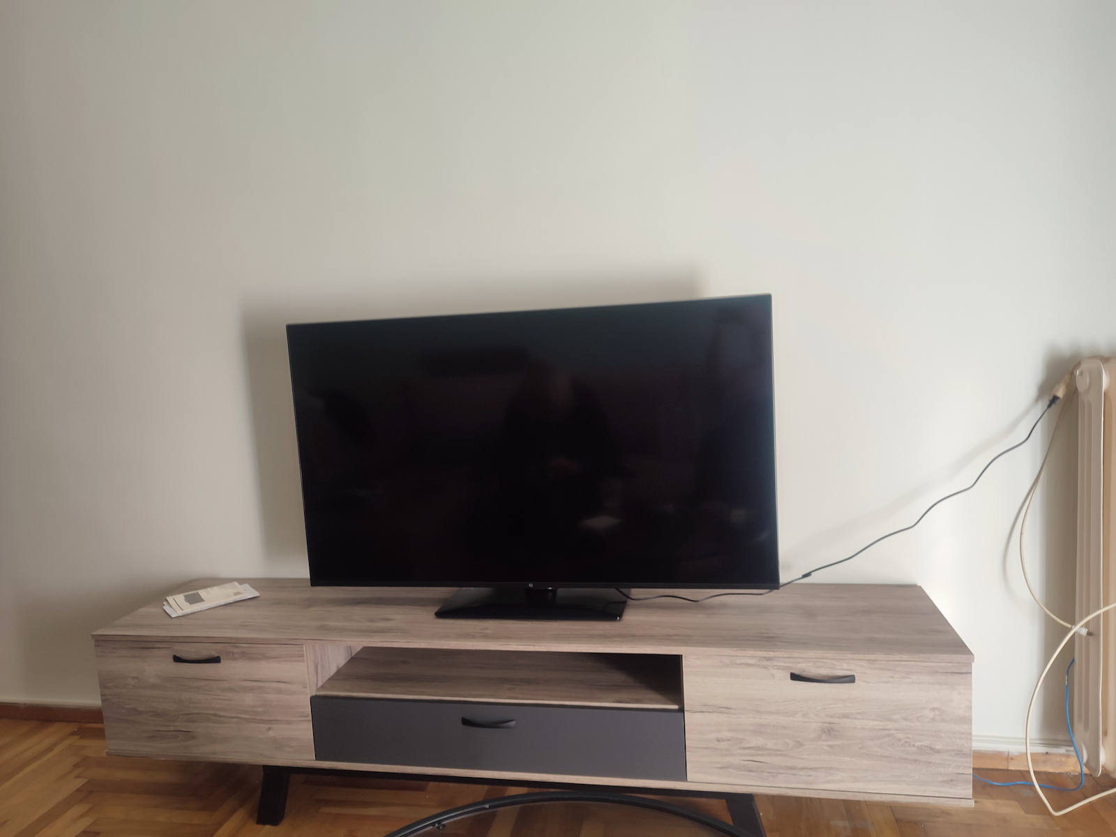Телевизионни Мебели No48 Сив М210xД44.5xВ33см