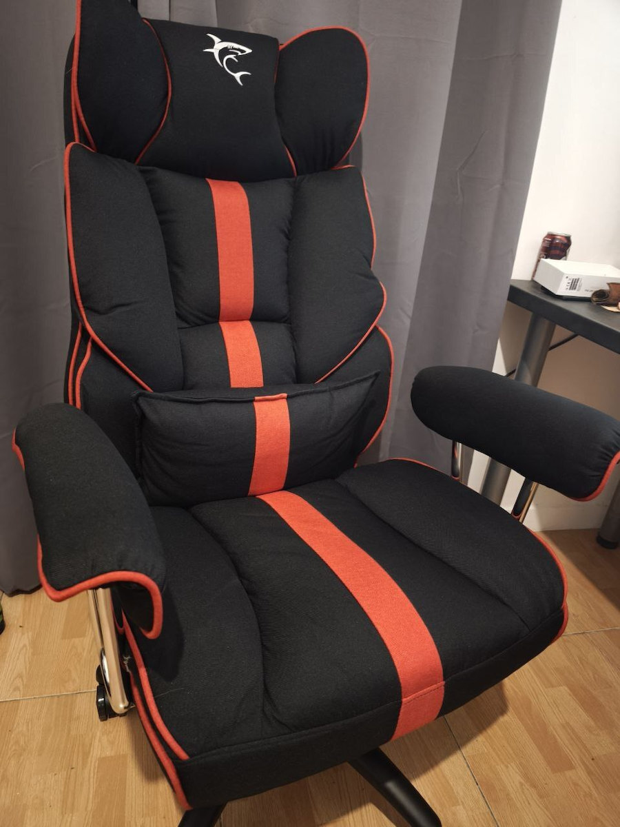 White Shark LE MANS Fabric Gaming Chair Black / Red
