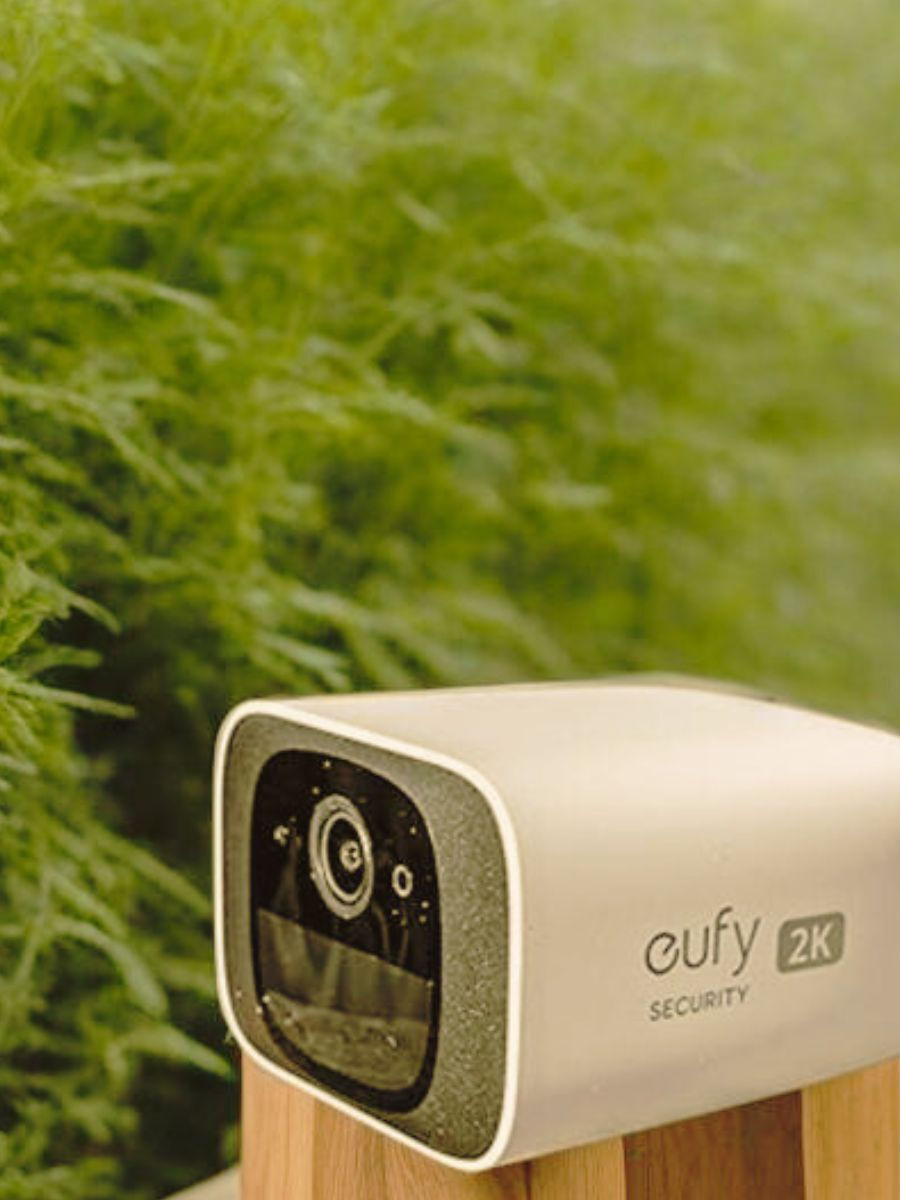Eufy SoloCam C210 IP Überwachungskamera Wi-Fi Full HD+ 4MP Wasserdicht Batteriebetrieben mit Zwei-Wege-Kommunikation