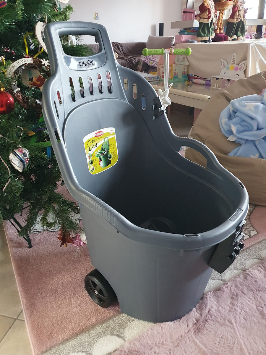 Cărucior de Grădină din plastic Cu două roți 50lt 59.5x53x88.5cm.