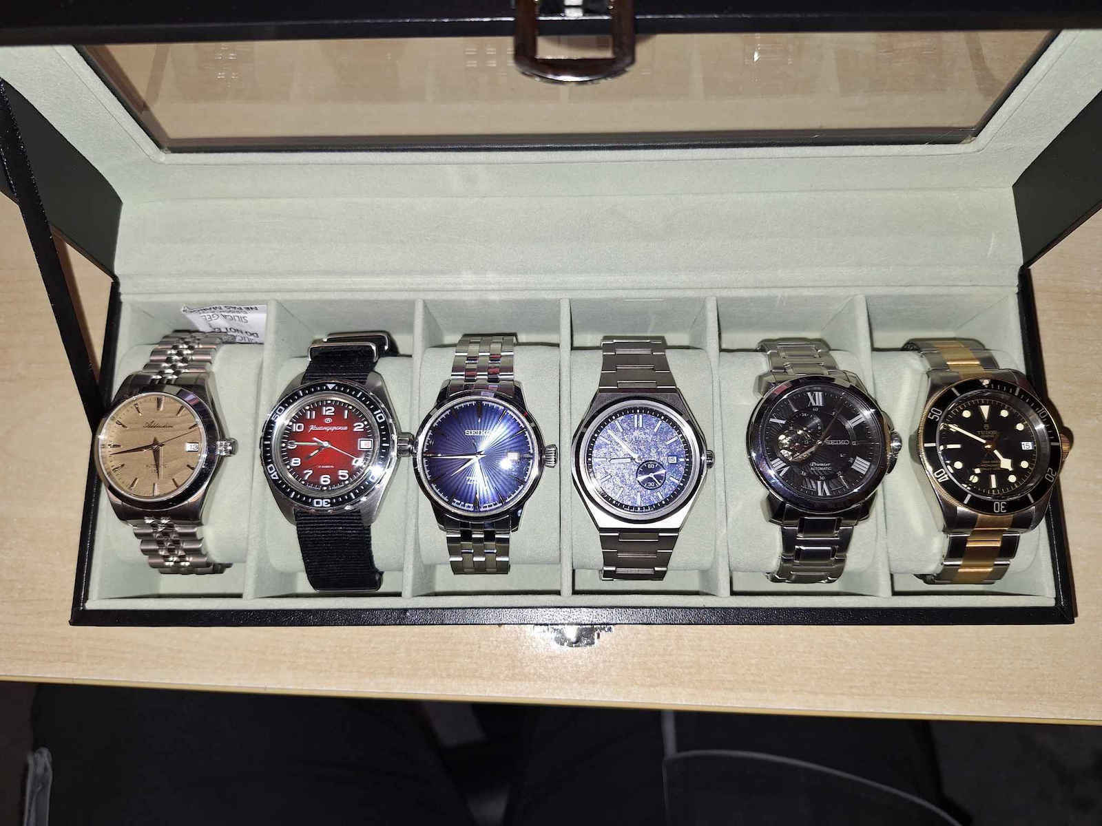 Songmics Wooden Case with transparent lid for 6 watches in Black color JWB06BK