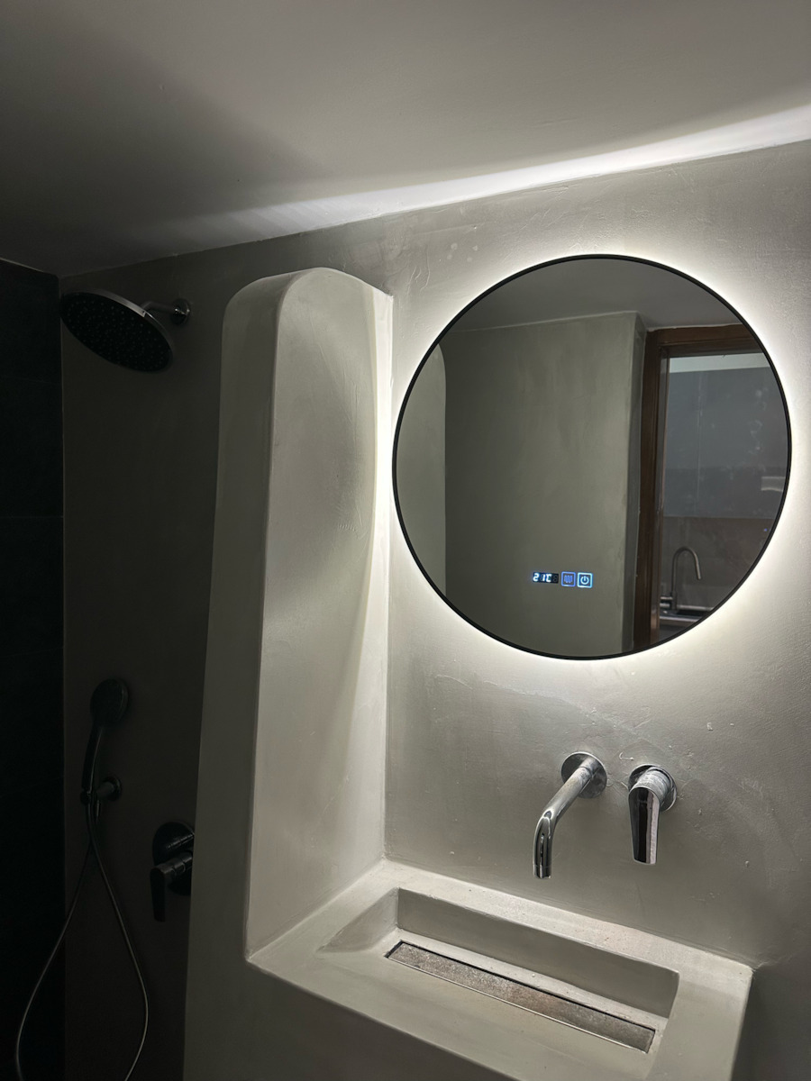 Sparke Runder Badezimmerspiegel LED Berührung aus Metall 60x60cm Schwarz