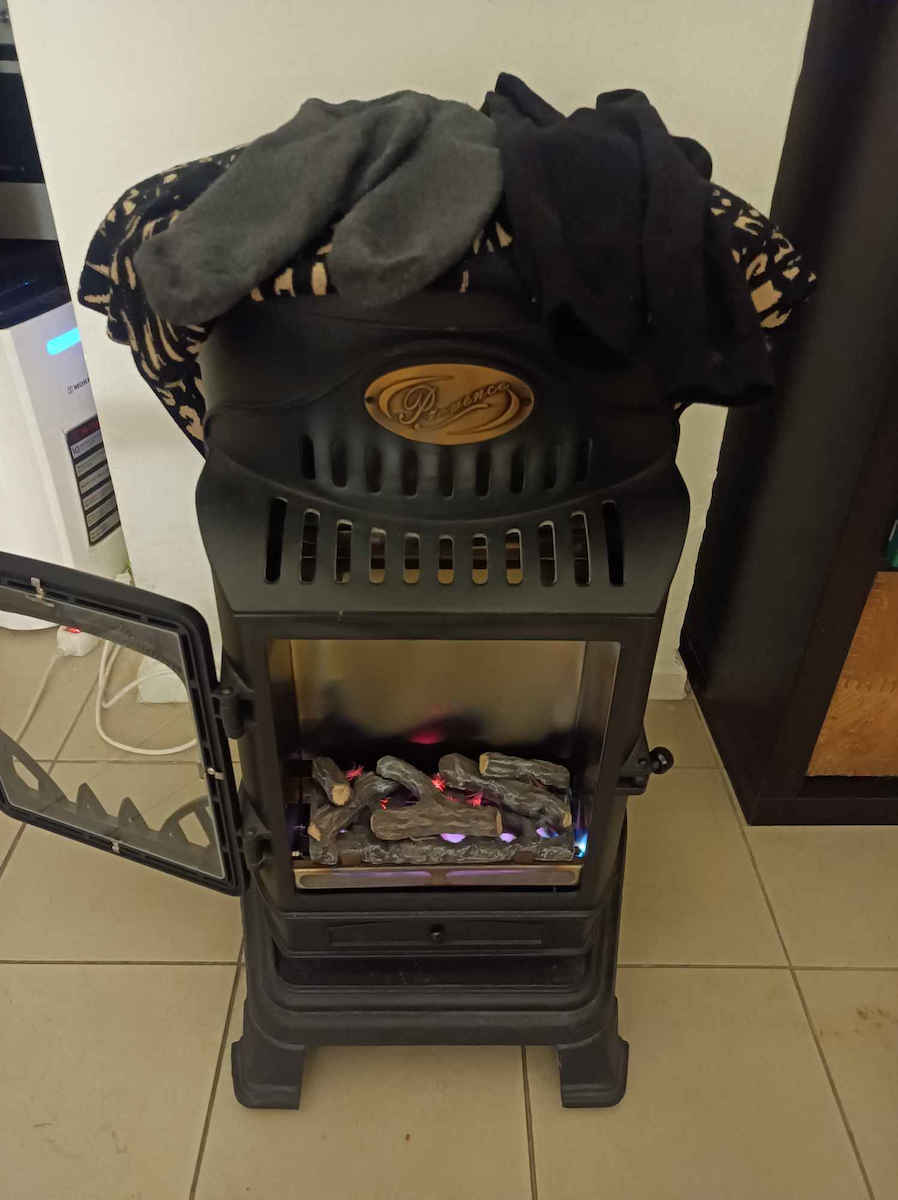 Coral Gas Provence Σόμπα Υγραερίου 3000W Μαύρη 47x58x80cm