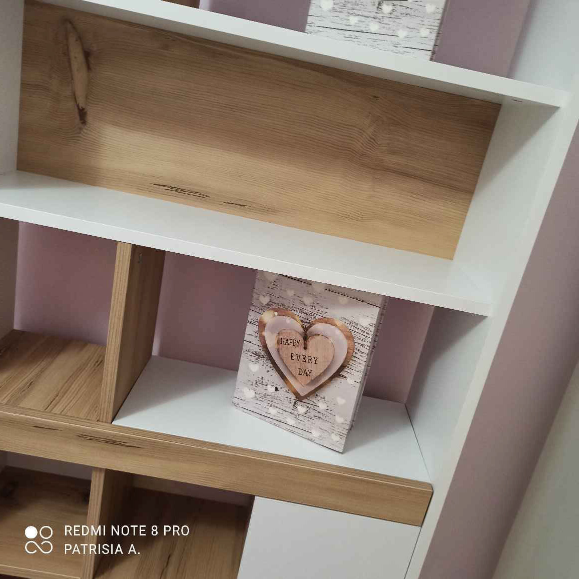 Bibliotecă Berrylands Alb/Natural 75.6x25x170cm