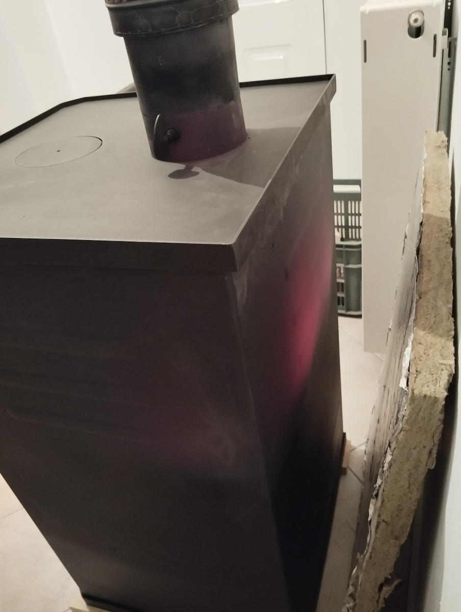 Prity FG Χαλύβδινη Ξυλόσομπα με Φούρνο 14kW Μαύρη