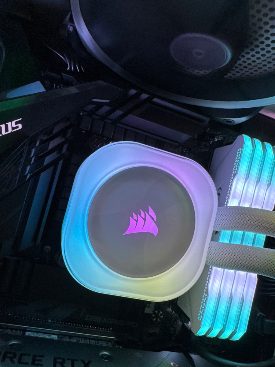 Corsair ICUE Link H100i Water Cooling AIO CPU With 2 120mm Fans And White RGB Lighting