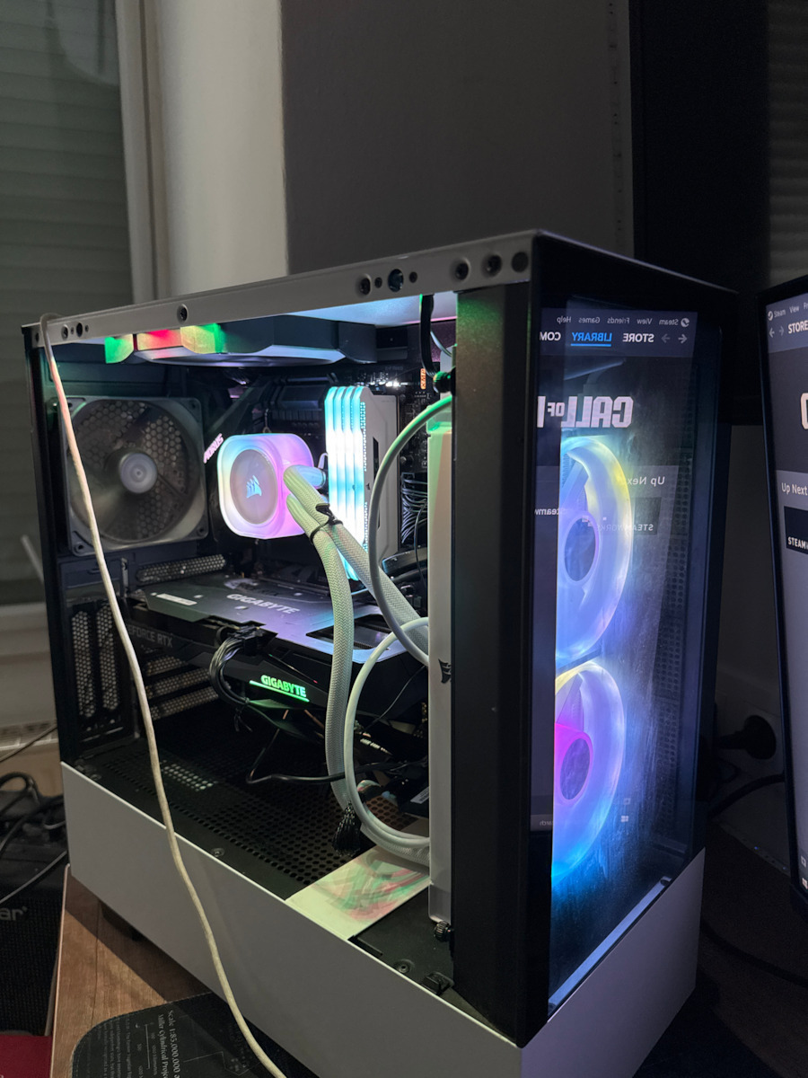 Corsair ICUE Link H100i Water Cooling AIO CPU With 2 120mm Fans And White RGB Lighting