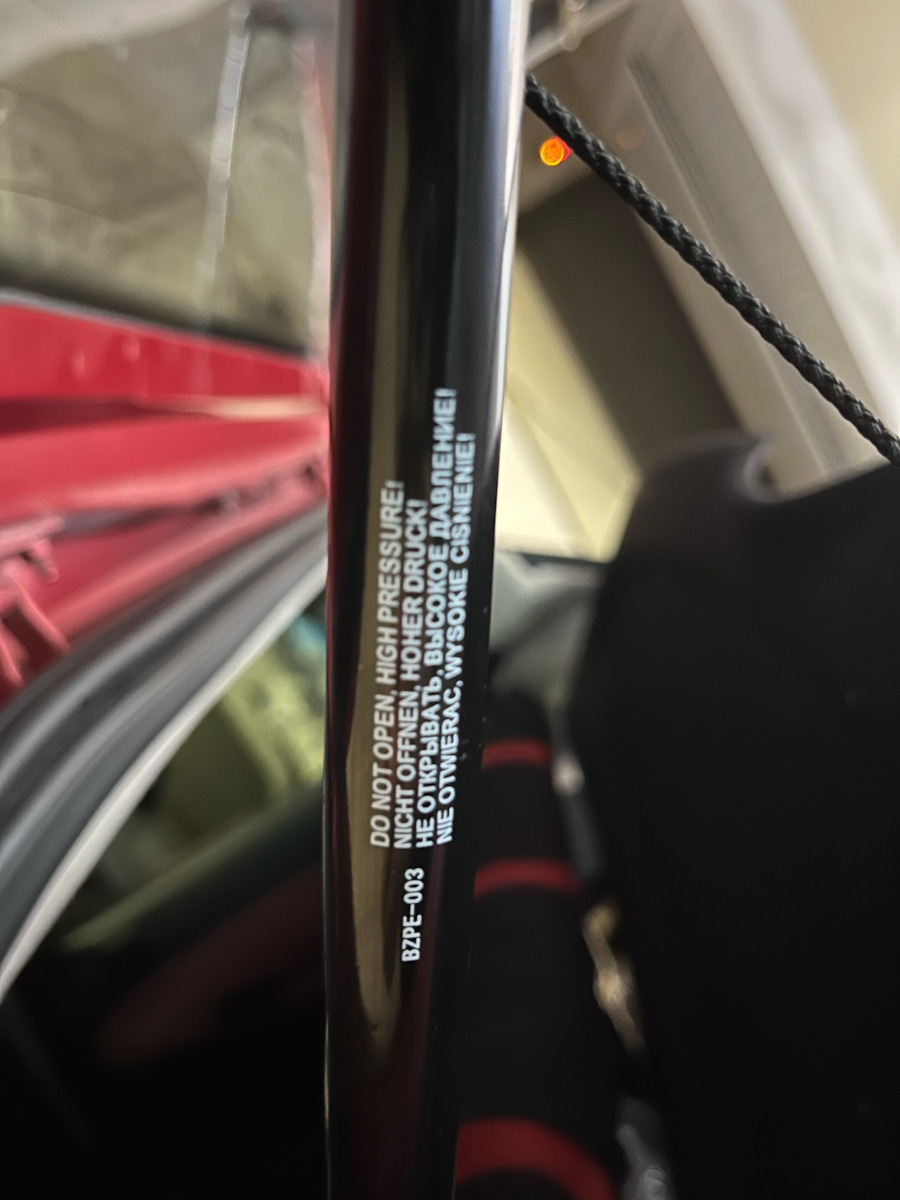NTY Αμορτισέρ Πορτ Μπαγκάζ για Peugeot 206 Hatchaback 4D 1999-2007