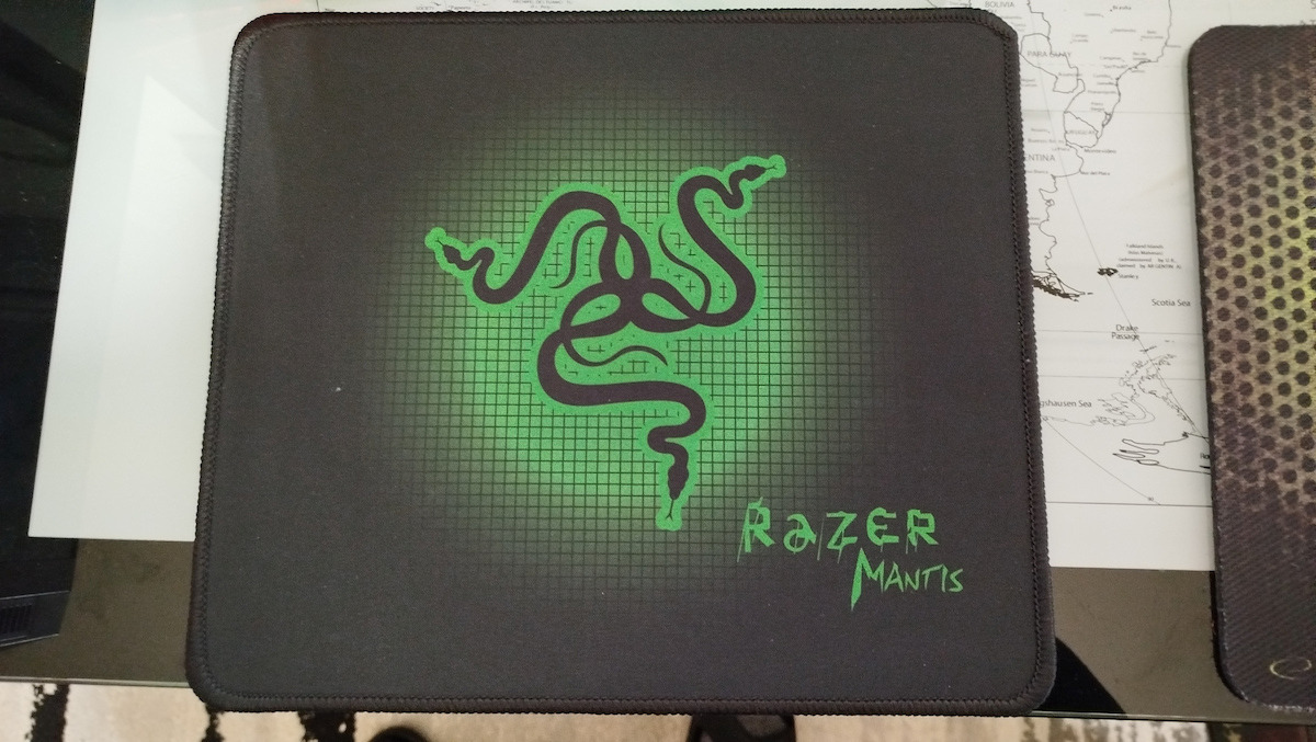 Razer Mantis Speed Edition Gaming Mouse Pad (210mm) Black