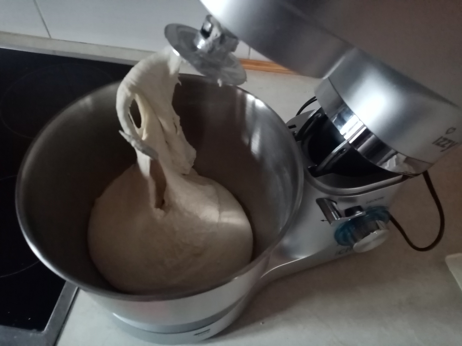 Izzy S1503 Super Chef Стенд миксер 1400W с Неръждаема Купа 6лт