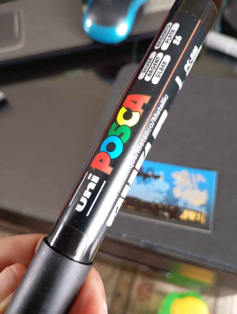 Posca Permanent Marker 2.5mm Silver