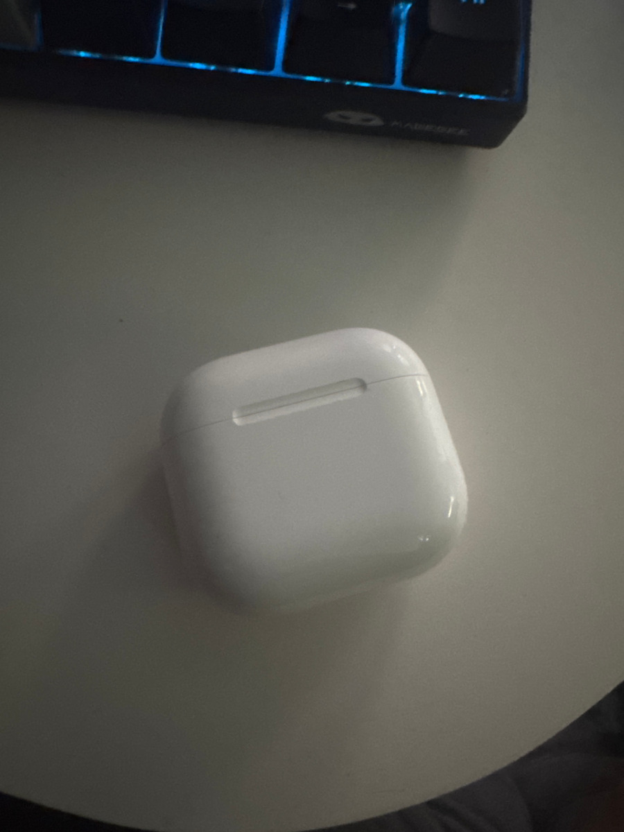 Apple AirPods 4 Earbud Bluetooth Handsfree Earphones with Sweat Resistance and Charging Case White