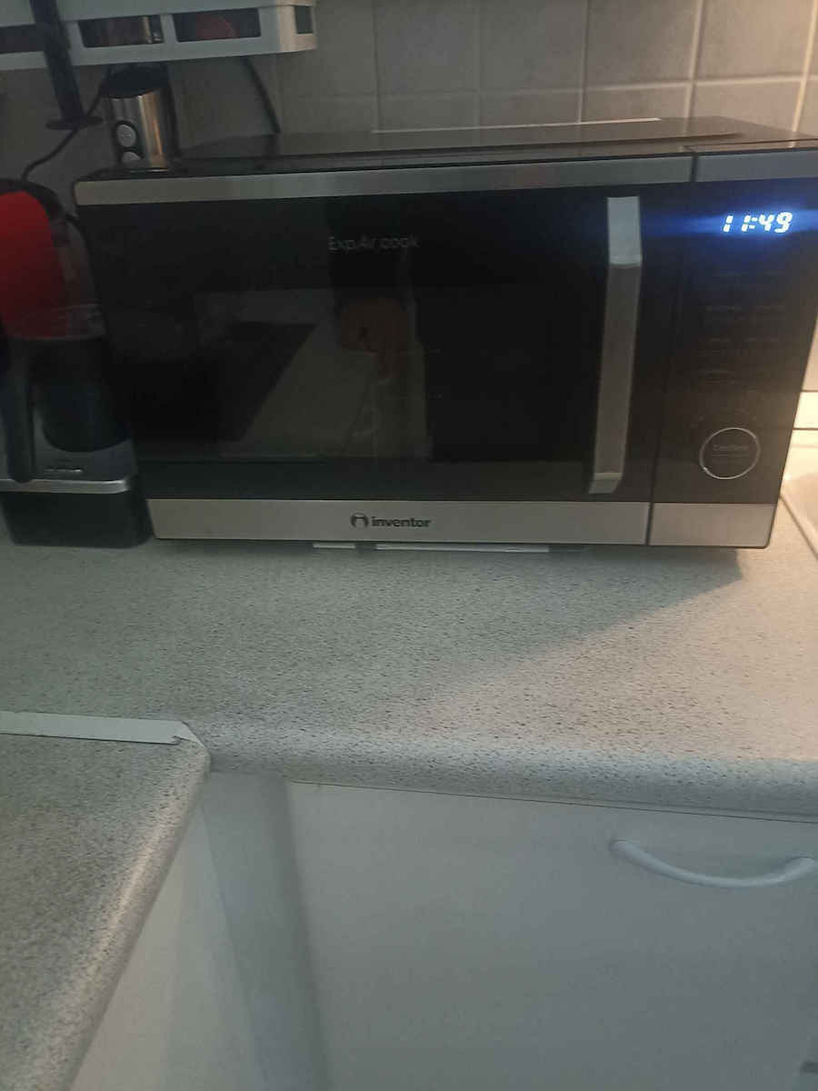 Inventor Microwave Oven with Grill 23lt Black