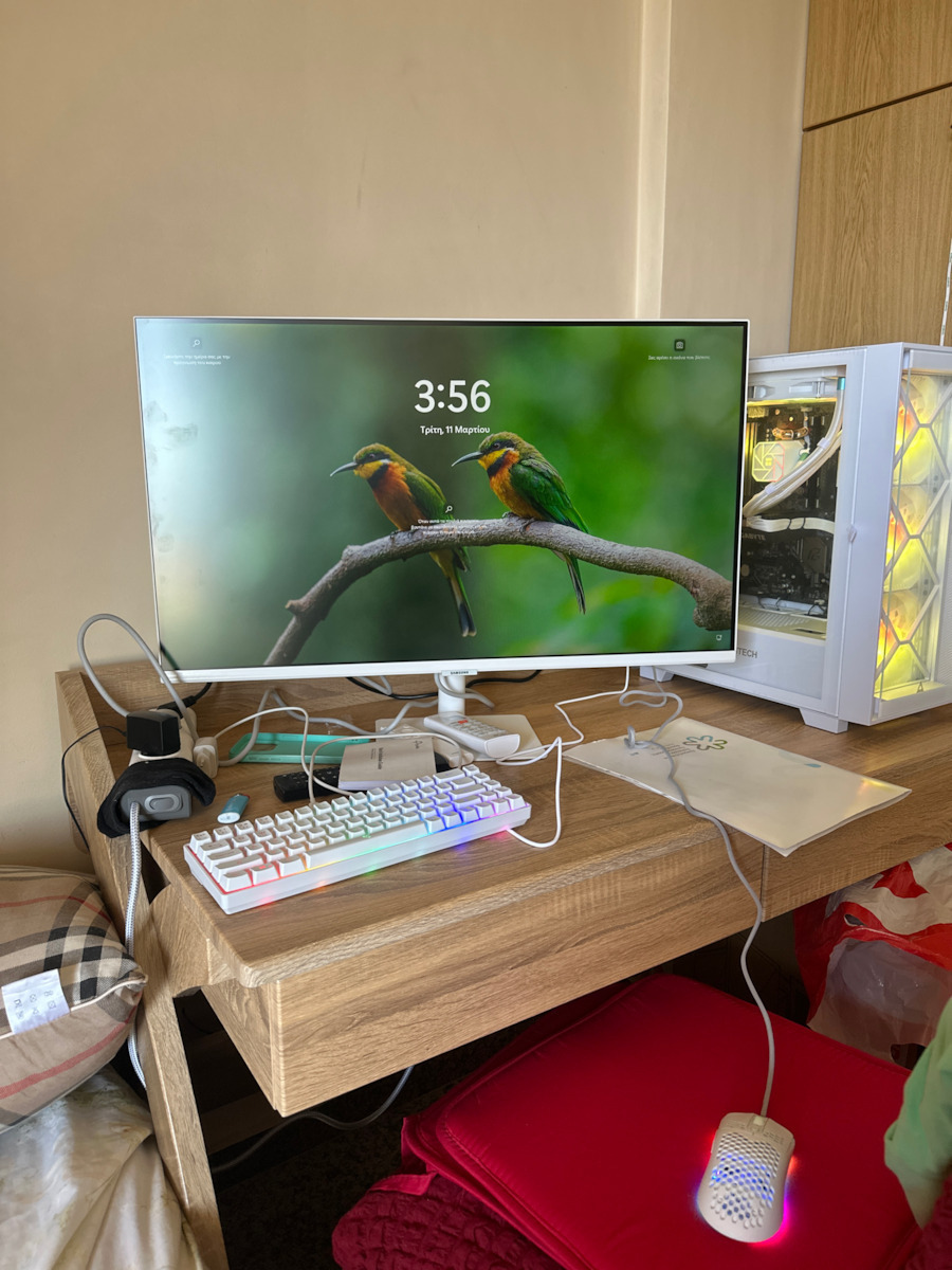 Samsung M5 VA Smart Monitor 32" FHD 1920x1080 με Χρόνο Απόκρισης 4ms GTG