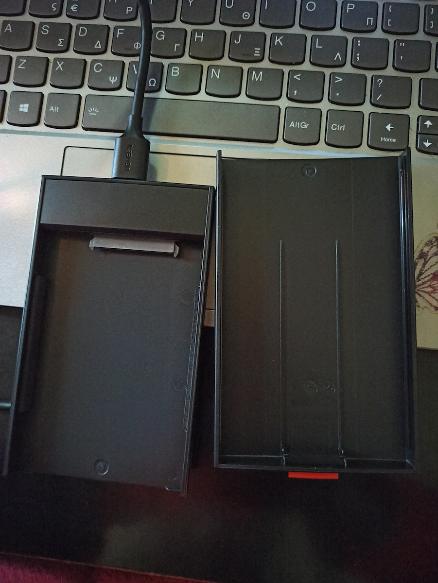 Ugreen Case for Hard Drive 3.5" SATA III with Connection USB 3.0