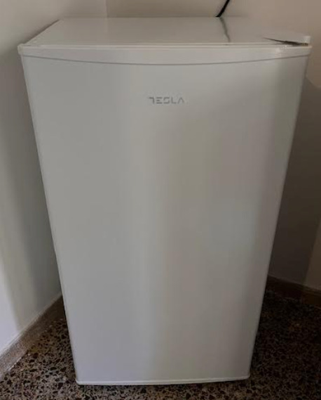 Tesla Mini Bar 93lt H85xW47.2xD45cm White RS0903ME
