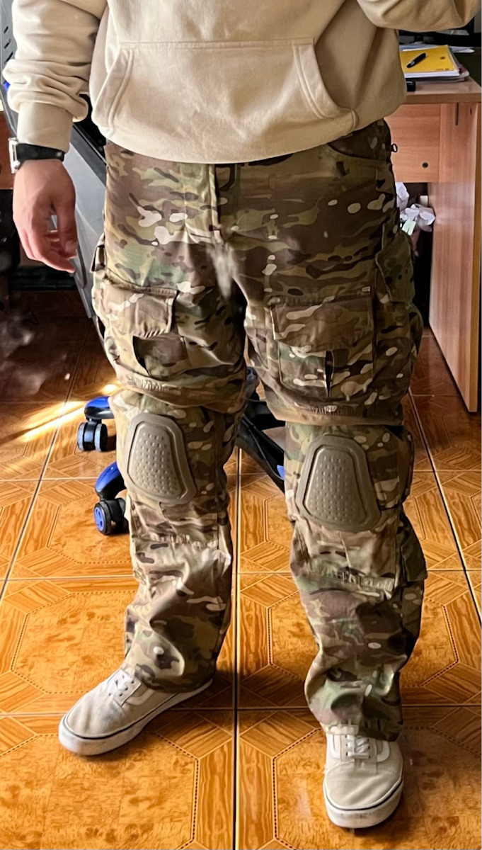 Defcon 5 Military Pants in Khaki Color