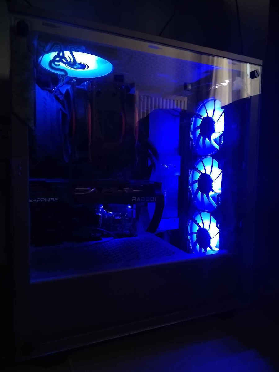 Corsair RS120 Case Fan (2100rpm / 72.8cfm) with ARGB Lighting and 4-Pin PWM Connection 3pcs
