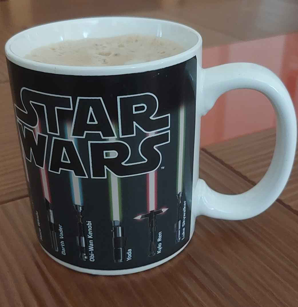 Paladone Star Wars - Lightsaber Heat Change Mug from Porcelain Black 300ml