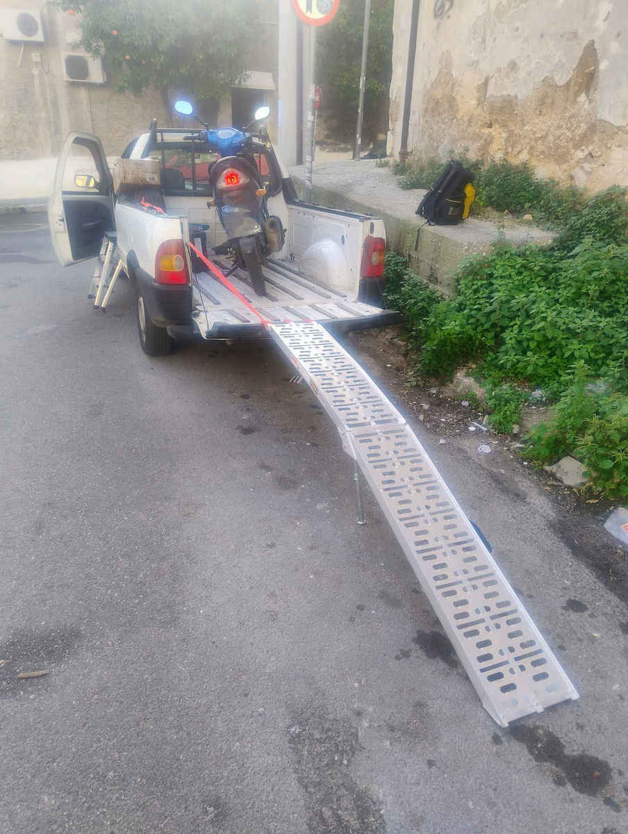 Express Vehicle Lifting Ramp with Resistance up to 0.68 Tons