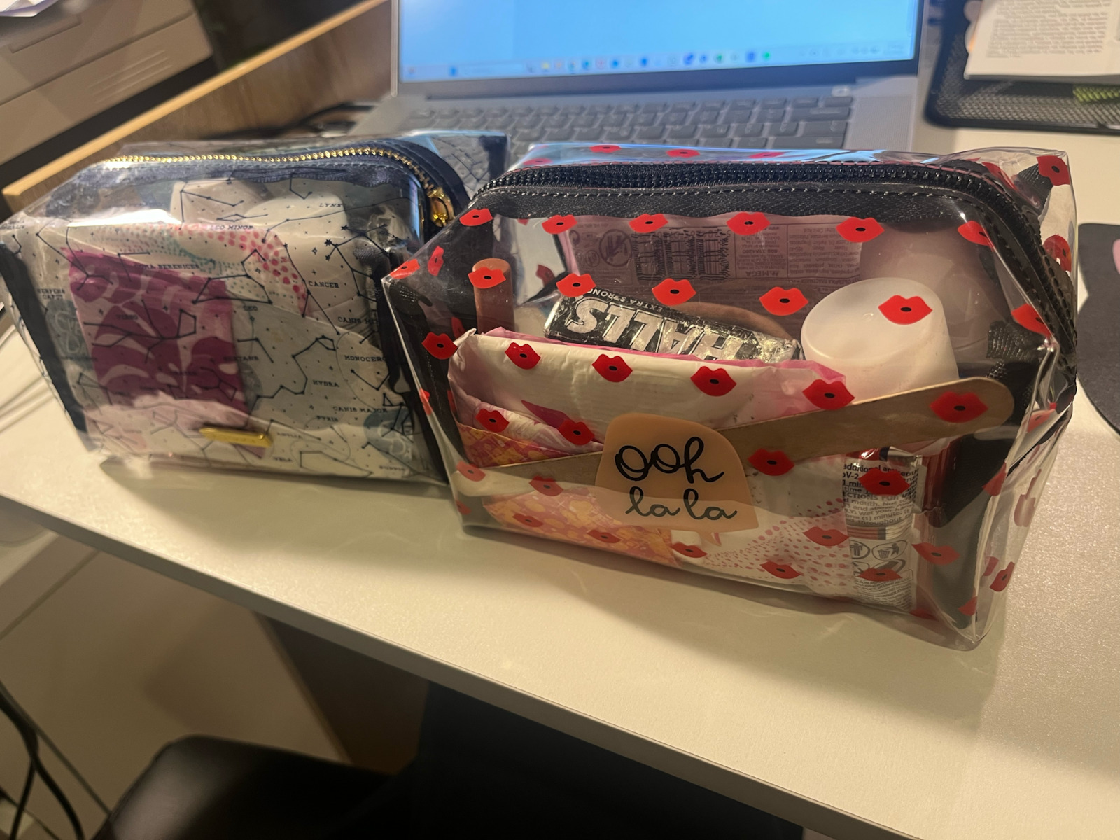 Legami Toiletry Bag Queen Bee