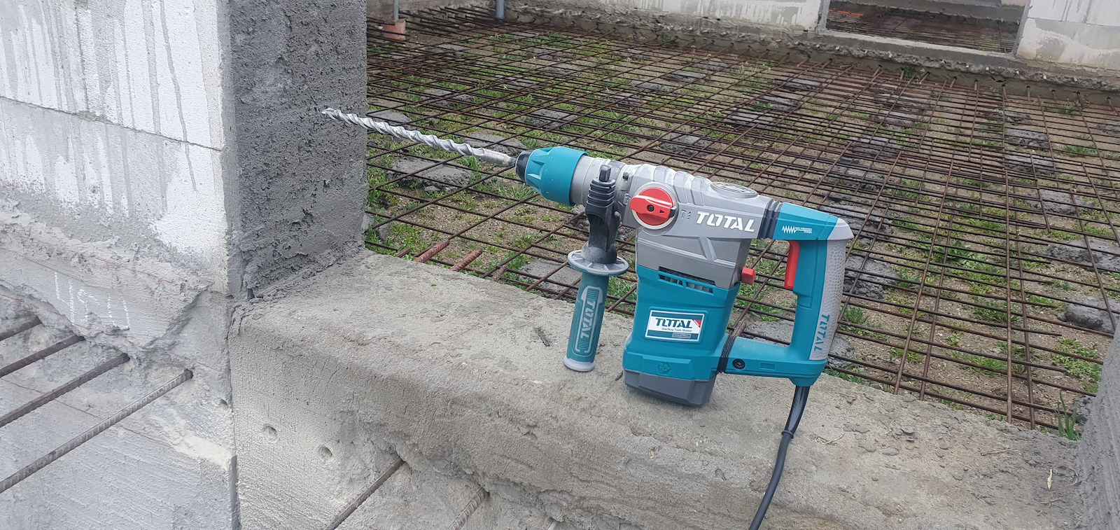 Total Κρουστικό Σκαπτικό Πιστολέτο Ρεύματος 1800W με Υποδοχή SDS Plus