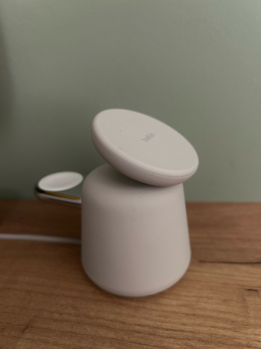 Belkin Φορτιστής Magsafe 15W Λευκός (BoostCharge Pro 2-in-1)