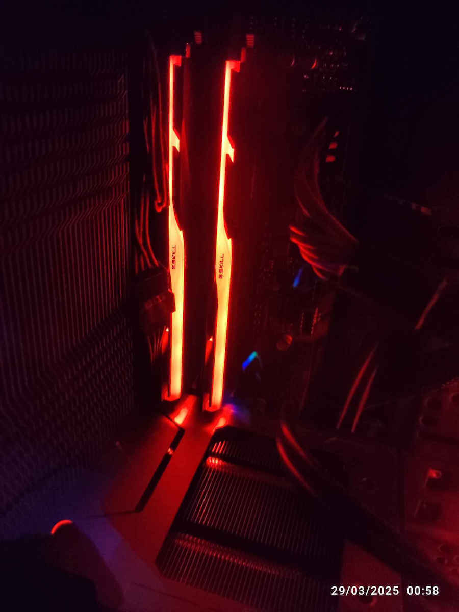 G.Skill Trident Z5 RGB DDR5 32GB RAM με 2x16GB Modules και Ταχύτητα 5600 για Desktop