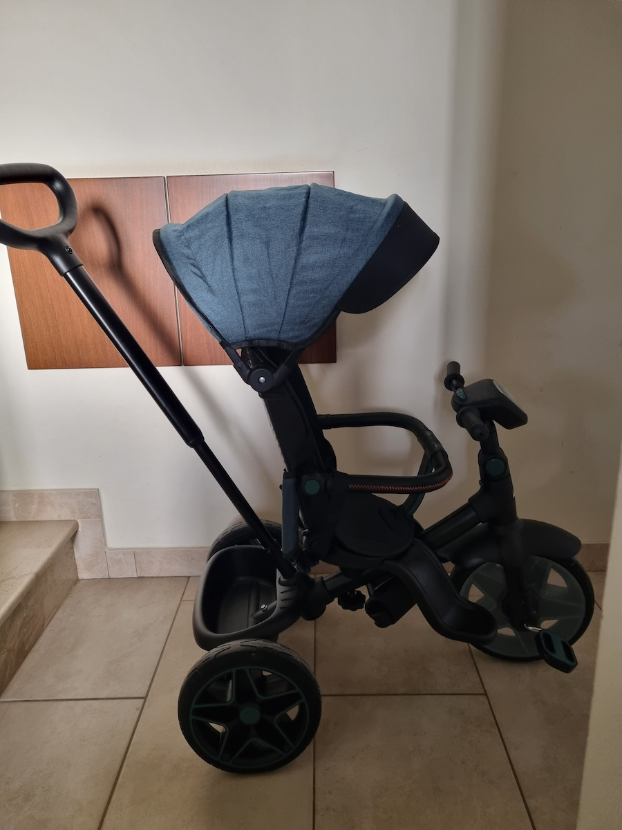 Chipolino Derby Tricicletă Pentru Copii Cu Mâner Pentru Părinți Obsidian