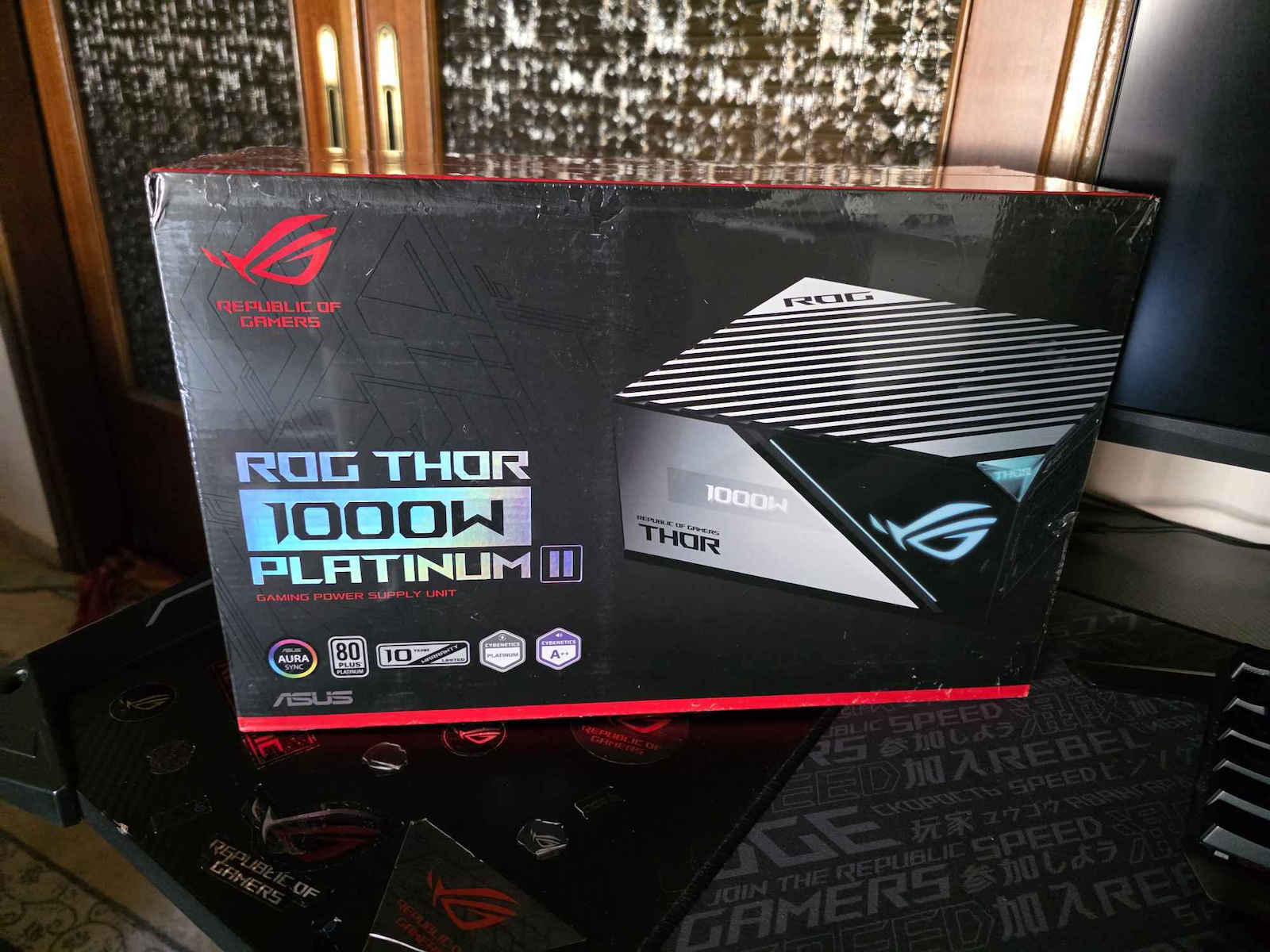 Asus ROG-THOR-1200P2-GAMING 1200W Schwarz Computer-Netzteil Vollständig modular 80 Plus Platin