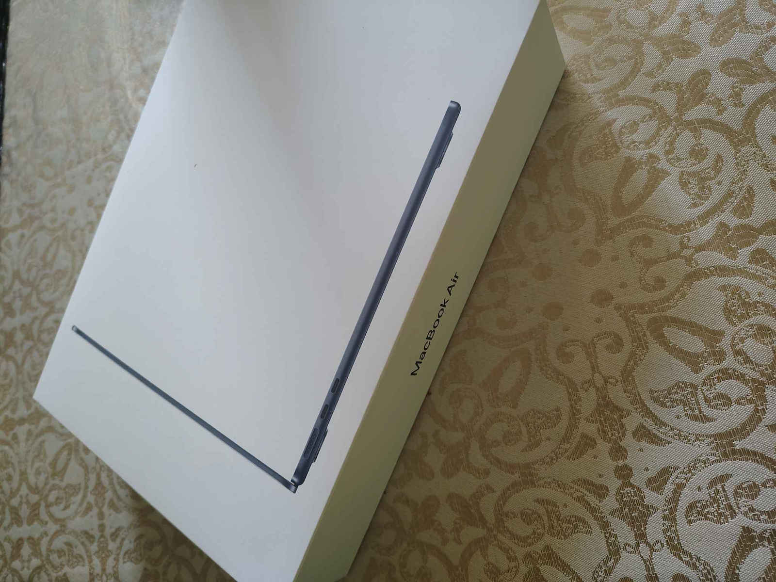Apple MacBook Air 13.6" IPS Retina Display (M4-10-Core/16GB/256GB SSD/8-Core GPU) με Φορτιστή 30W Sky Blue (GR Keyboard)