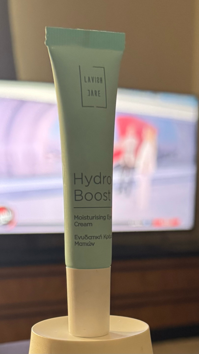 Lavish Care Hydro Boost Κρέμα Ματιών & Χειλιών για Ενυδάτωση 15ml