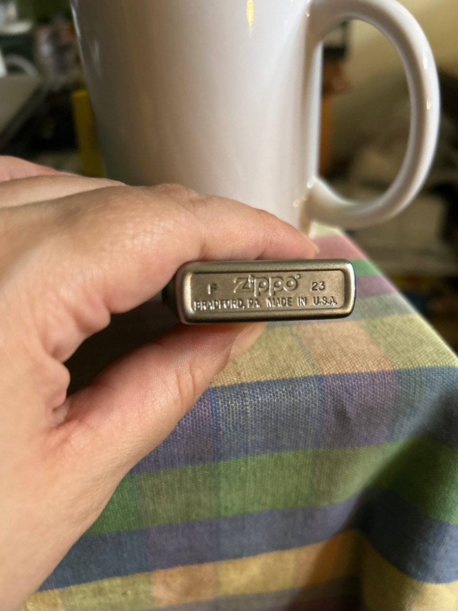 Zippo Brichetă Flacără Rezistent la vânt Crete