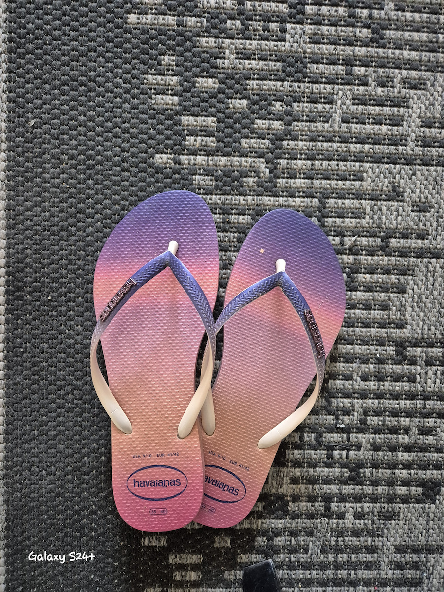 Gradient Sunset Flip Flops Ballet Rose