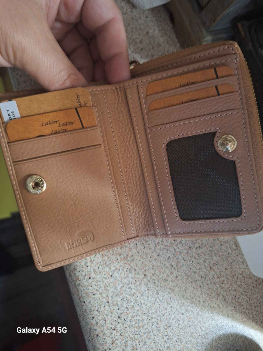 Small Leather Women's Wallet Classic with RFID Brown