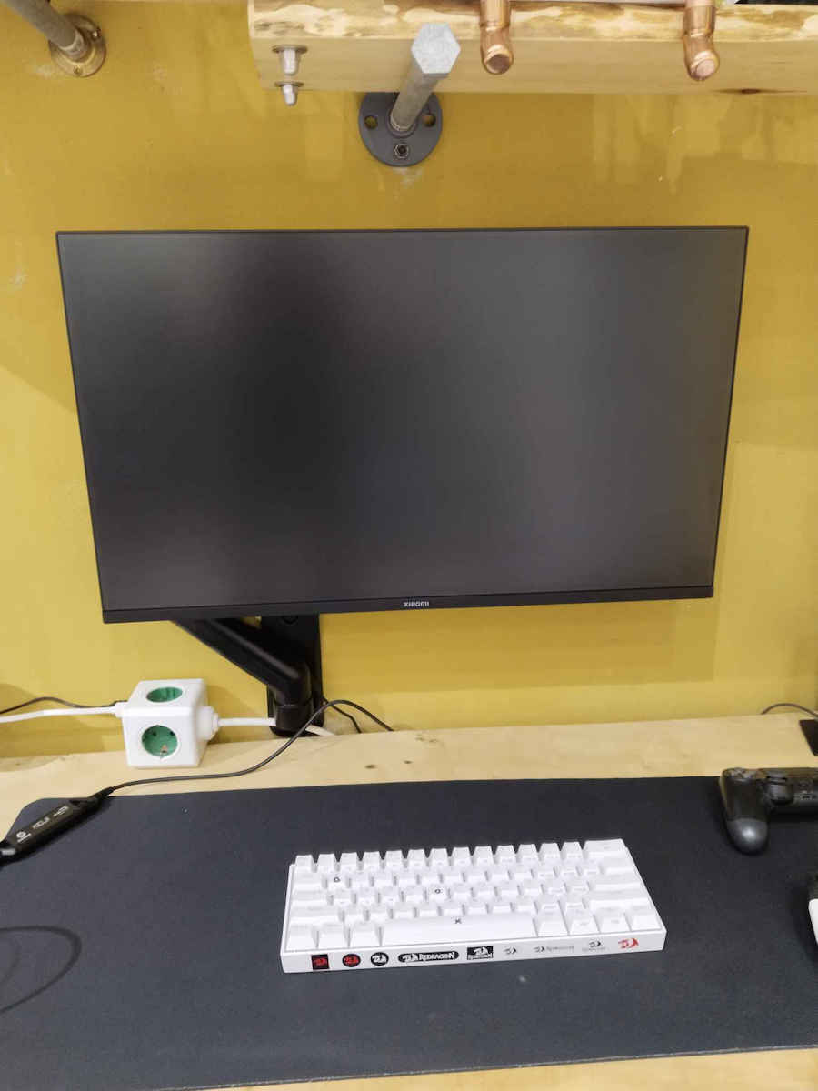 Brateck LDA32-112 Επιτοίχια Βάση Οθόνης έως 32" με Βραχίονα
