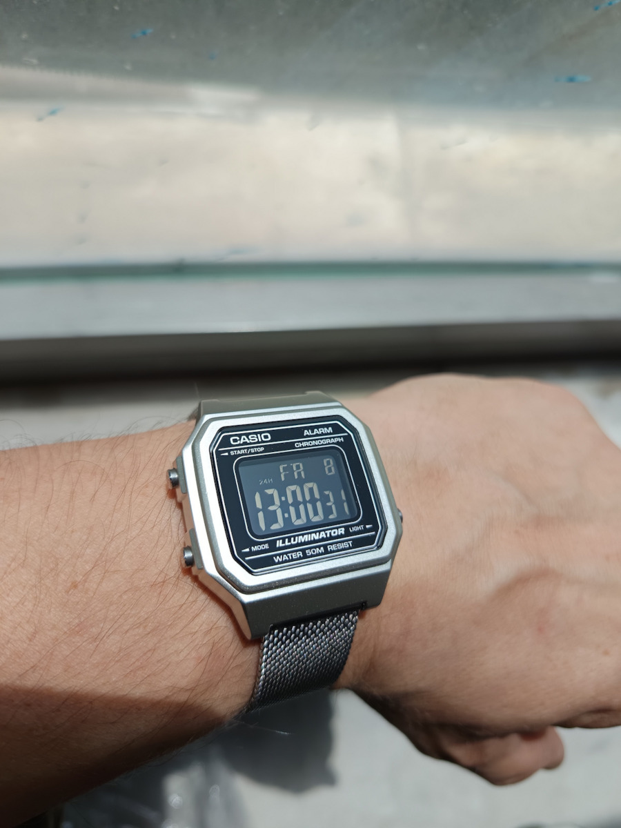 Casio Ψηφιακό Ανδρικό Ρολόι 43mm Χρονογράφος Μπαταρίας με Μαύρο Καουτσούκ Λουράκι