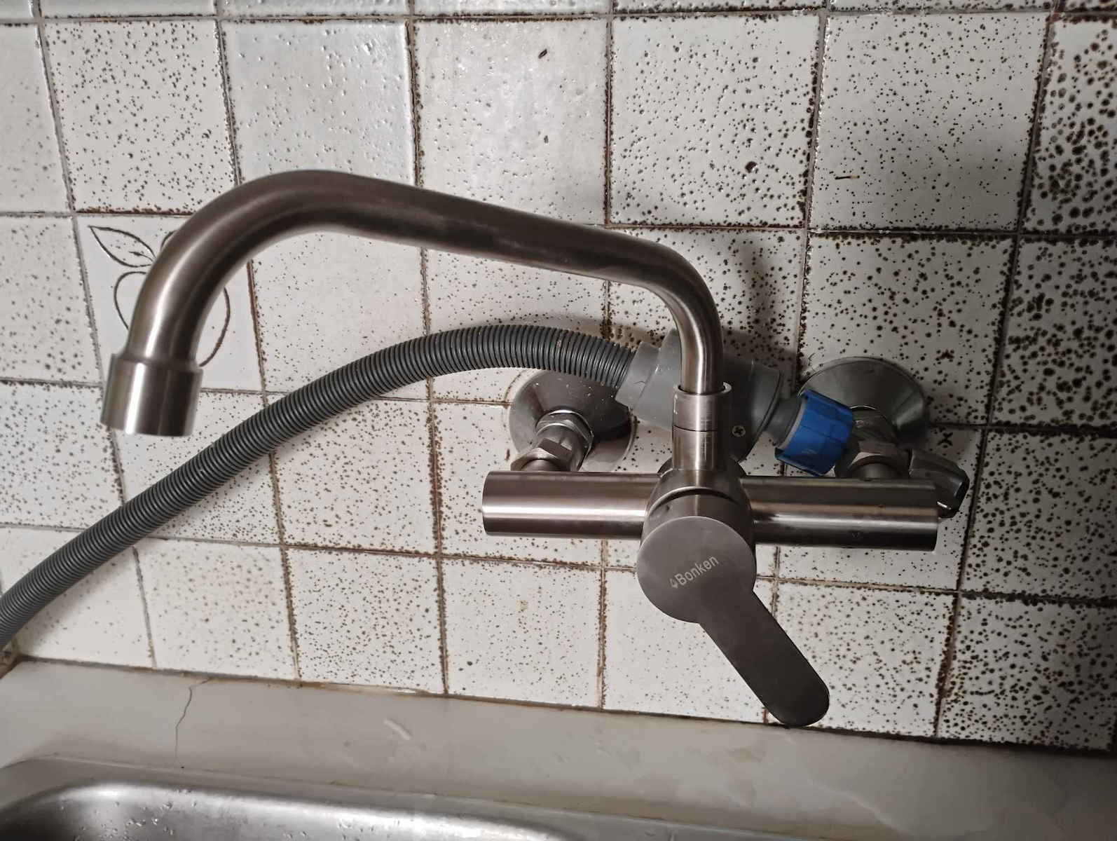 Wall Kitchen Faucet Silver